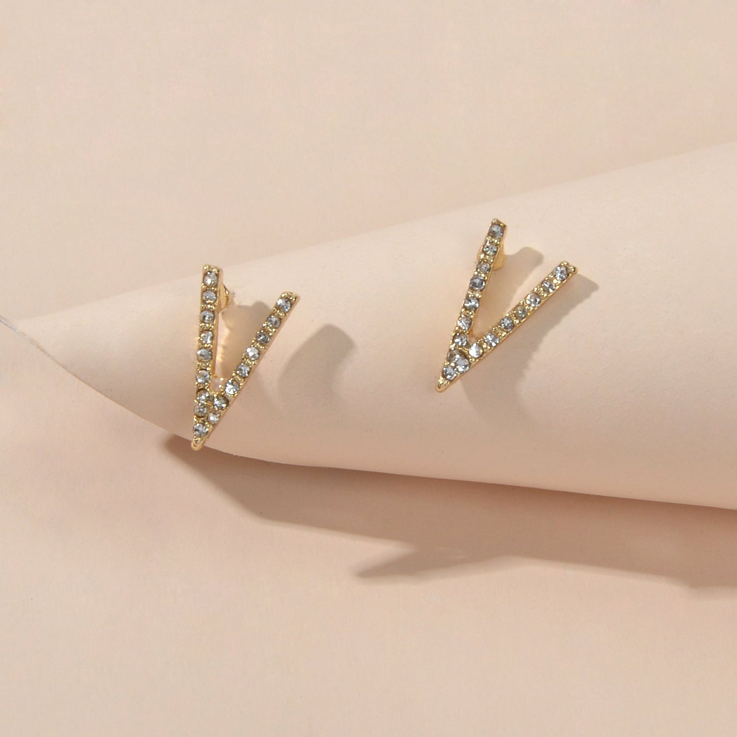 Gold Plated Rhinestone Decor V shape Stud Pierced Personality Geometric Earrings